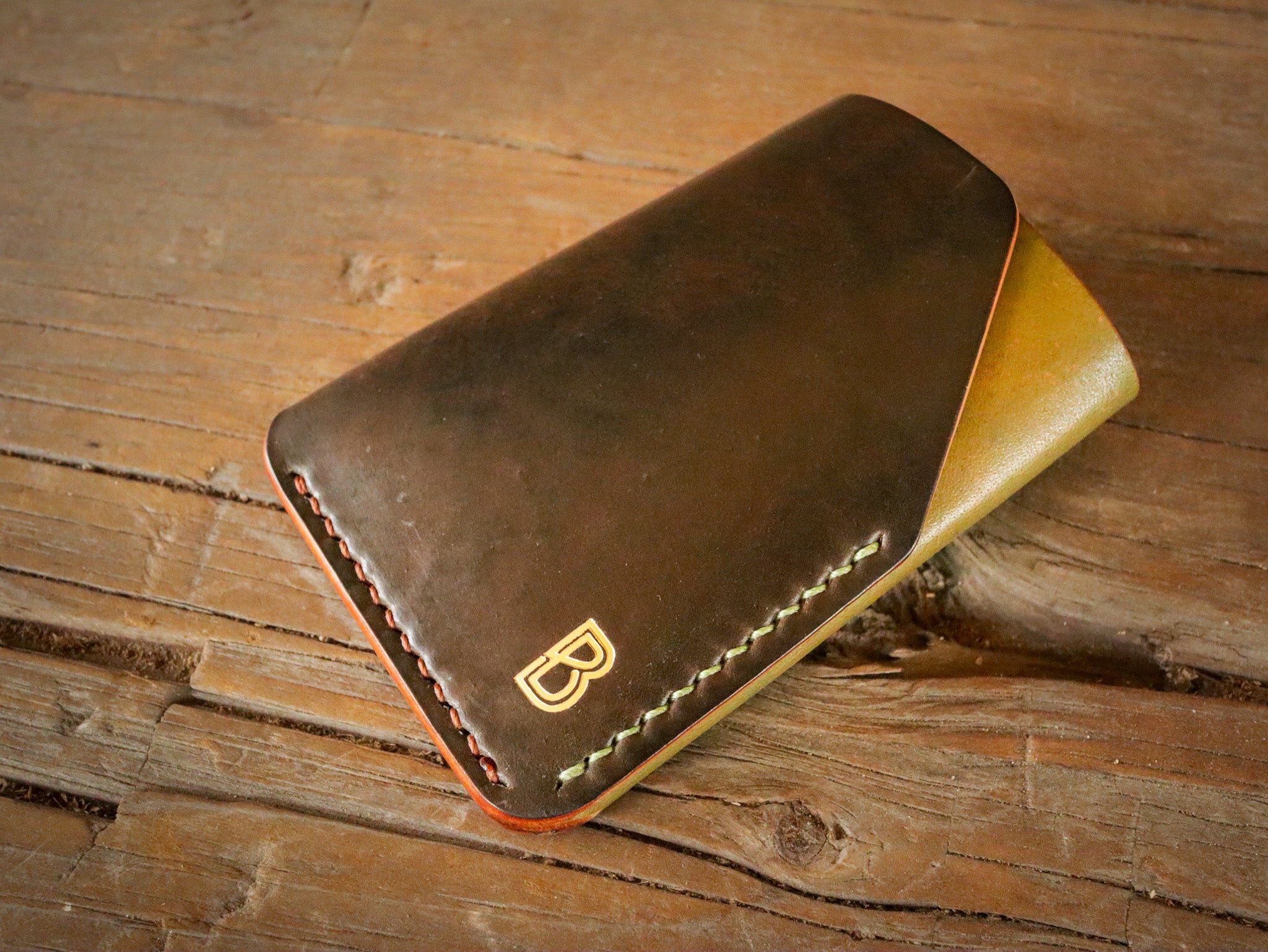 Reverse green and tumbled cognac double wren